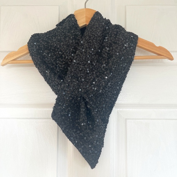 Sequin Scarf NWOT O/S